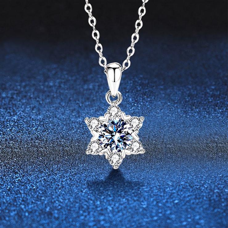 Elegant Luxurious Snowflake Sterling Silver Gra Plating Inlay Moissanite 18K Gold Plated Pendant Necklace Silver | Moissanite Necklace High-end Jewelry Moissanite Necklace