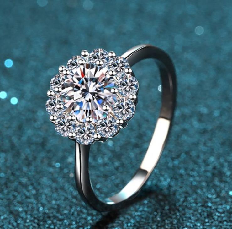 Luxurious Flower Sterling Silver Moissanite Rings In Bulk 1 Karat Moissanite | Moissanite Rings High-end Jewelry 1 Karat (Moissanite)