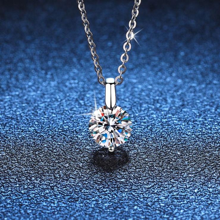 Sterling Silver Simple Style Classic Style Inlay Solid Color Moissanite High Carbon Diamond Pendant Necklace 6.5mm High Carbon Stone | Moissanite Necklace High-end Jewelry 6.5mm High Carbon Stone